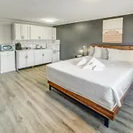 Dry Dock Inn