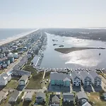 Newly Renovated Beach Condo With Stunning Water Views! Monthly And Weekly Specials!