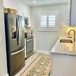 Driftwood Cottage - First Floor Oceanfront Beach Retreat! Exceptional Views, Location And Privacy Condo