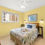 Sand Pebbles A17 - Relax And Unwind, Feel The Sun On Your Shoulders And The Ocean Breezes In Your Hair, Condo