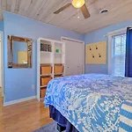 Peaceful Wilmington Home Near Beach And Downtown!