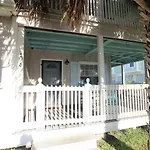 The Laylow Cottage