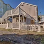 Surfers Den