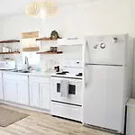 Cb Surf Shack