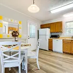 Coastal Wilmington Vacation Rental About 5 Mi To Beach