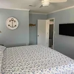 The Sea Shanty - Classic Beach Cottage