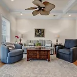 Coastal Escape On Lake Park