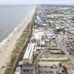 Book With Brooki By The Beach And Boardwalk