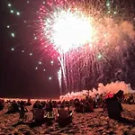 Book With Brooki By The Beach And Boardwalk