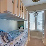 Lakefront Carolina Beach Townhome With 3 Balconies!