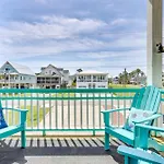 Calm Coastal Haven With 2 Balconies Near Beach