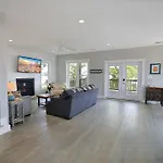 Modern Upscale-House @ Lake-Golf Cart Rental-Ev