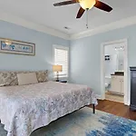 Bikinis & Martinis By Sea Scape Properties