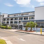 Cabana Suites 408