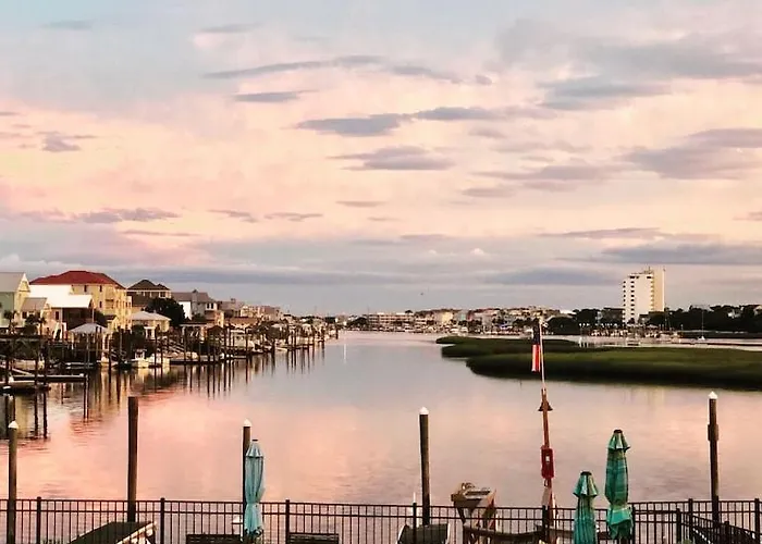 Newly Renovated Beach Condo With Stunning Water Views! Monthly And Weekly Specials!