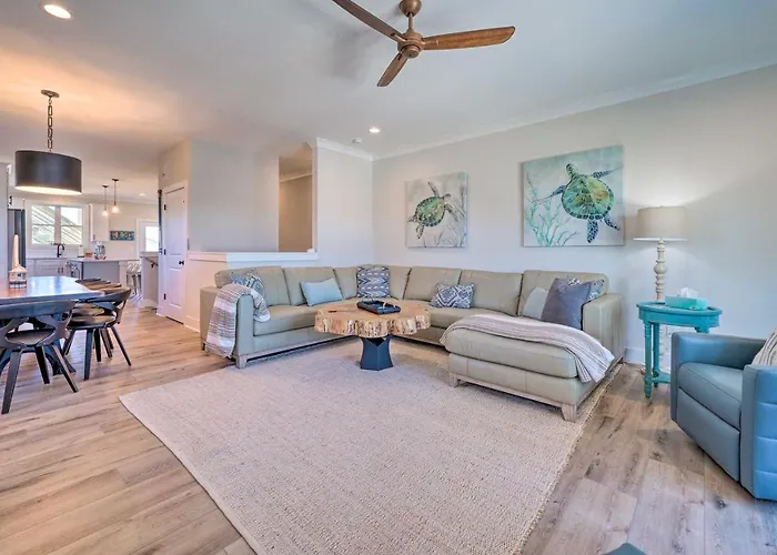 Modern Home With Rooftop Deck, Walk To Beach!