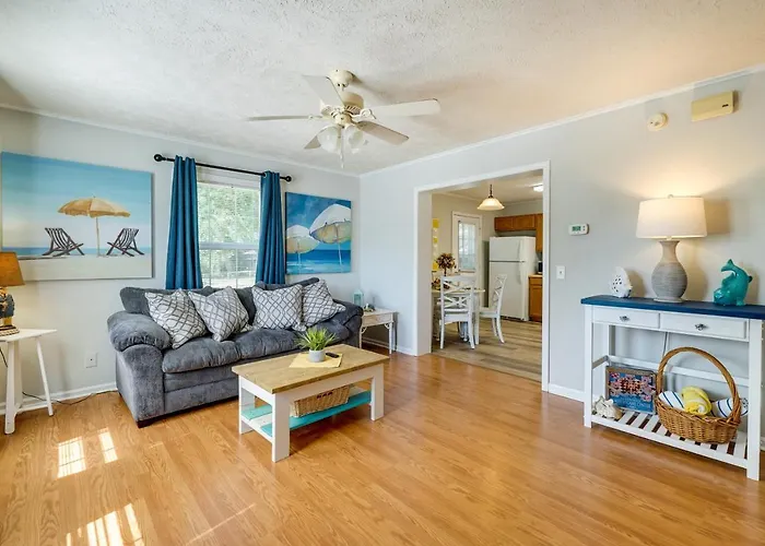 Coastal Wilmington Vacation Rental About 5 Mi To Beach