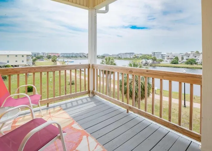 Pelican Pleasure By Sea Scape Properties