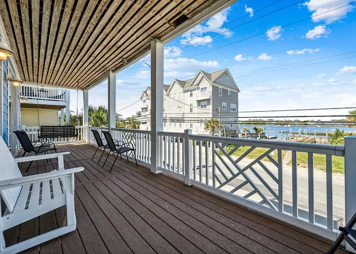 Sandy Paws Pf With Icww And Sea Views And A Pool