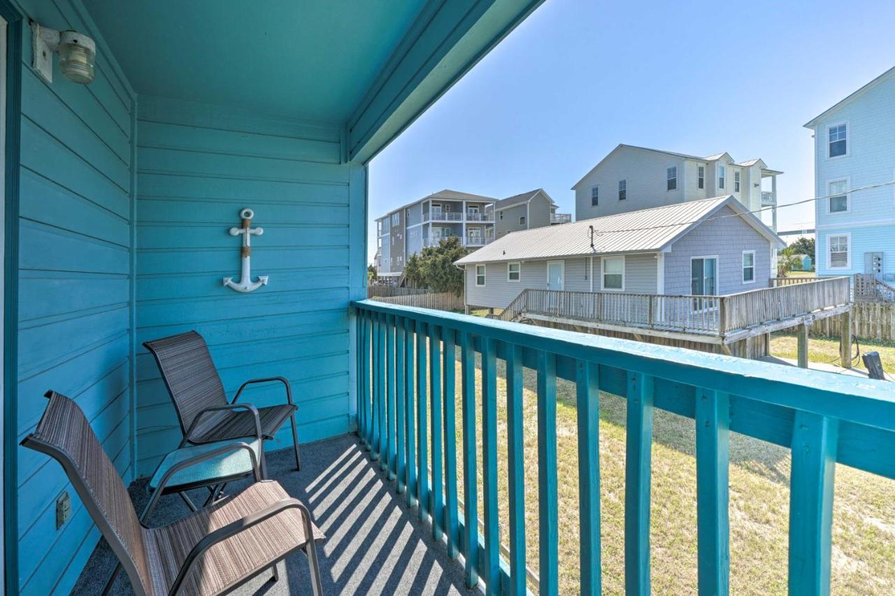 With Balcony And Pool Walk To 2 Beach Accesses!