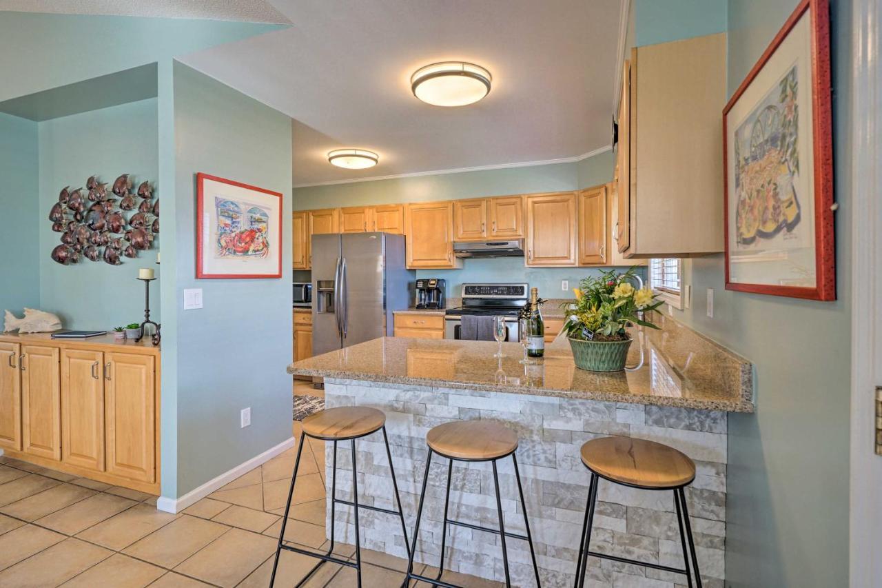 Coastal Hideaway About Half Mi To And Boardwalk! Holiday home *