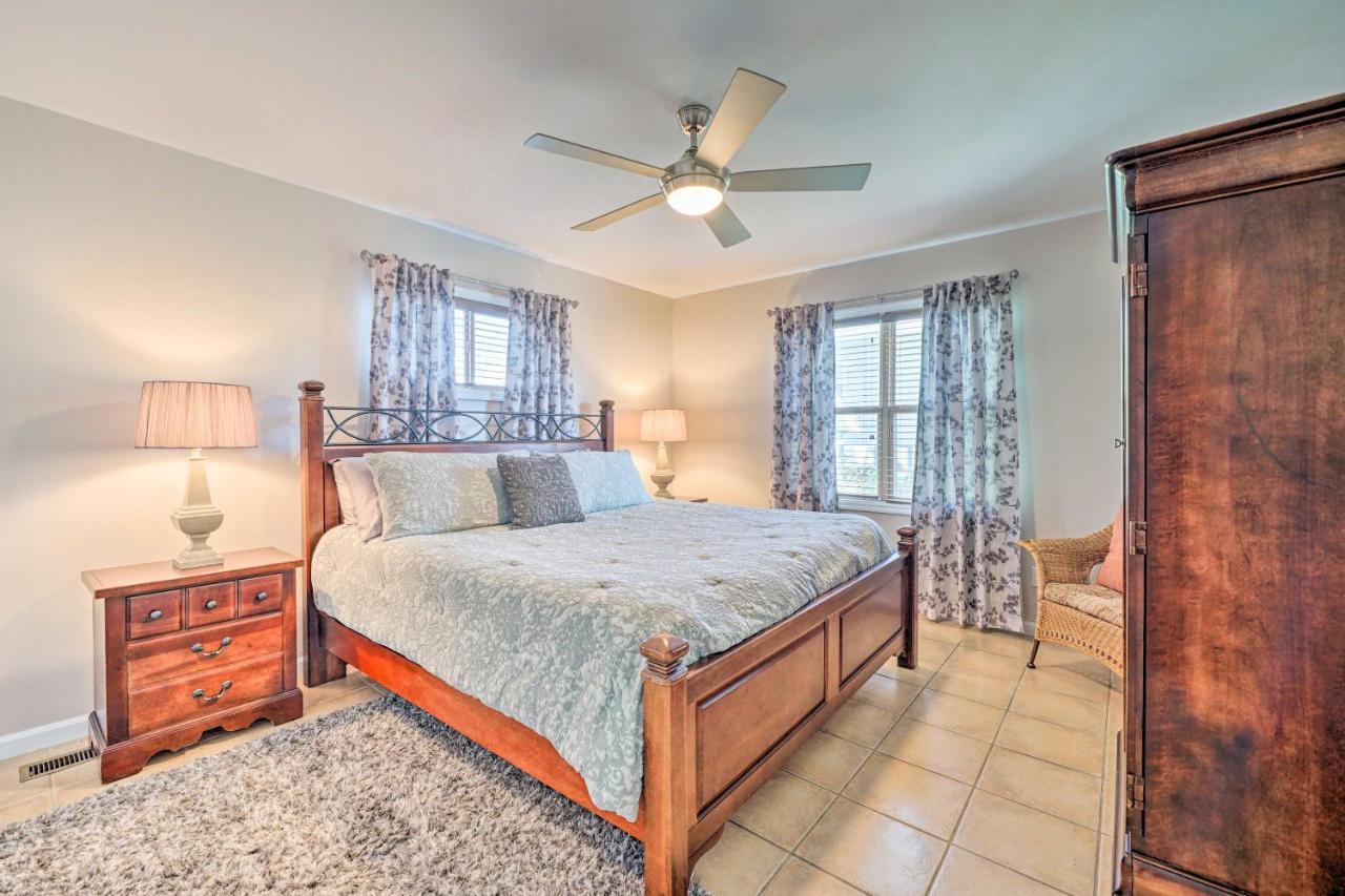 Holiday home Coastal Hideaway About Half Mi To And Boardwalk! Carolina Beach