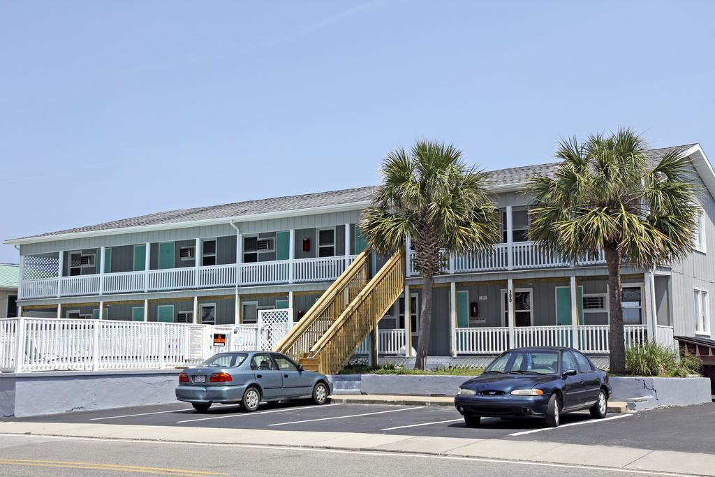 Surfside 3*