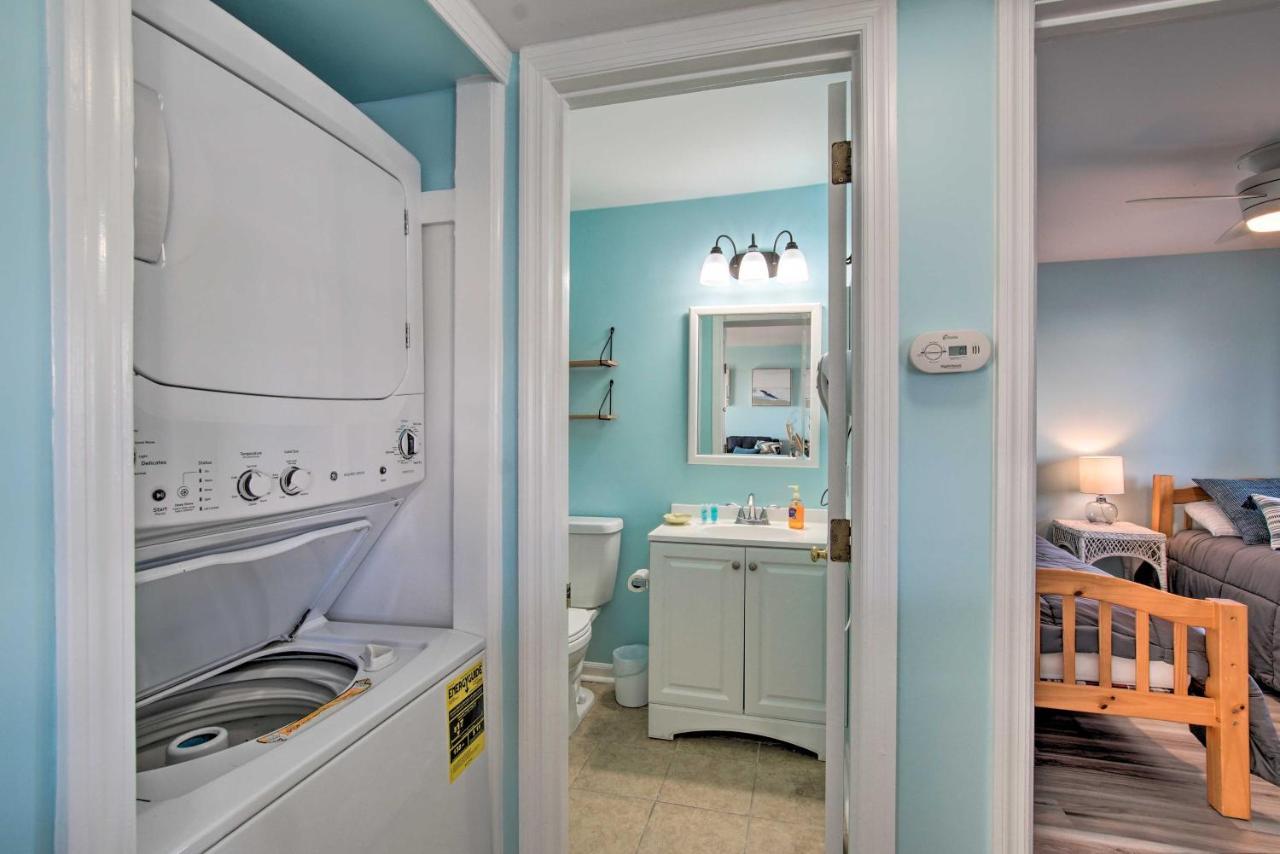 Ocean-view With Deck, Steps To Carolina Beach! Apartment *
