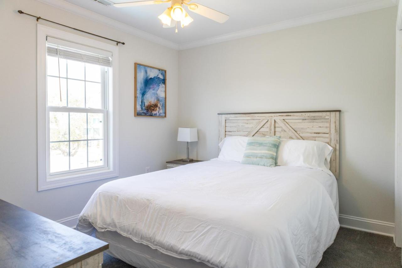 Spacious Retreat Carolina Beach