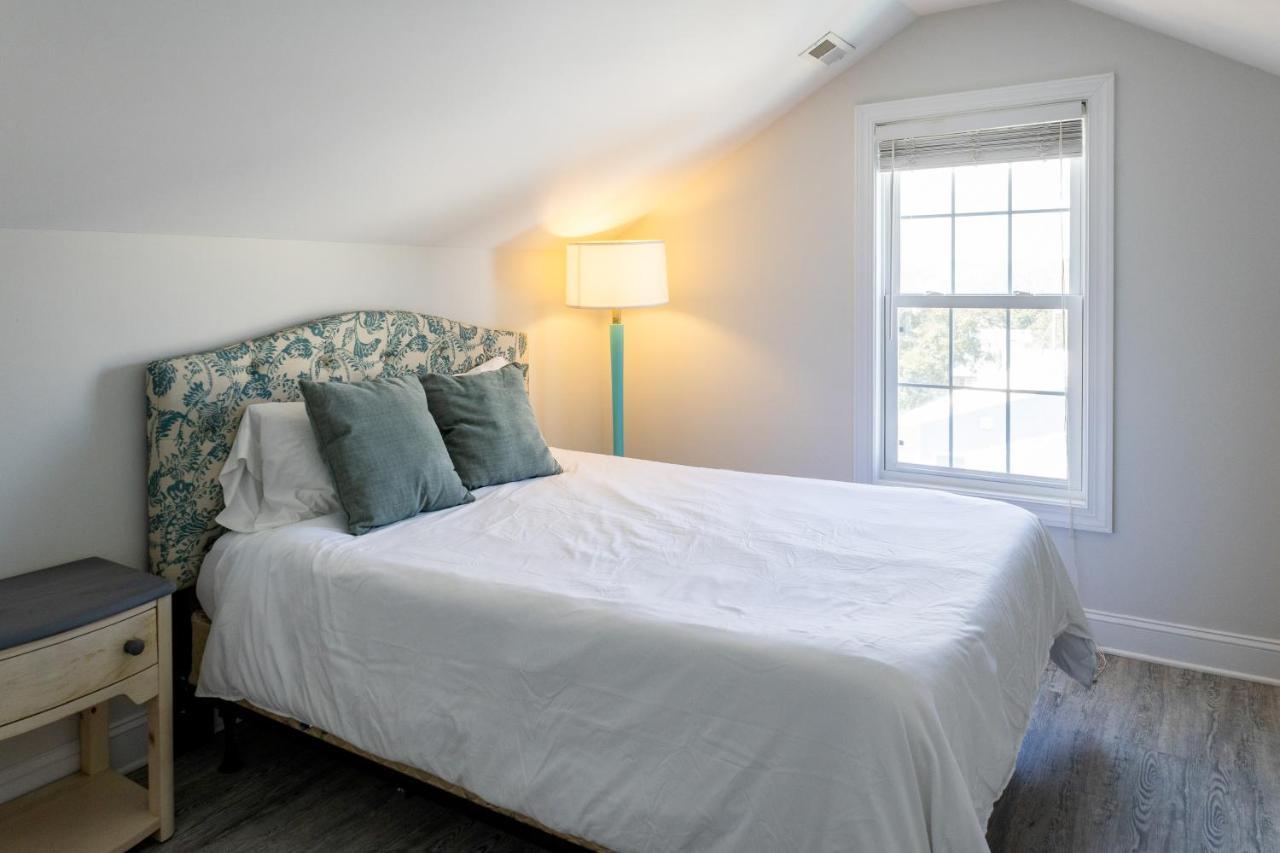 Spacious Retreat * Carolina Beach