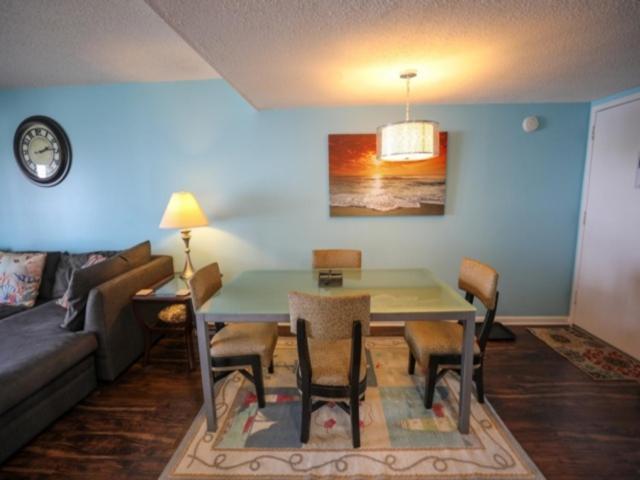 Apartment Island North 4a - Incredible Ocean Views, Quiet And Relaxing, Located Near Freeman Park Carolina Beach