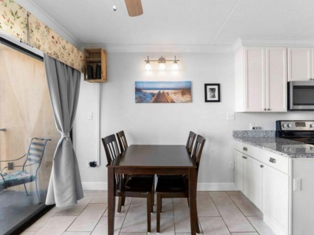 Southern Comfort: Oceanfront With Panoramic Views Apartment Carolina Beach