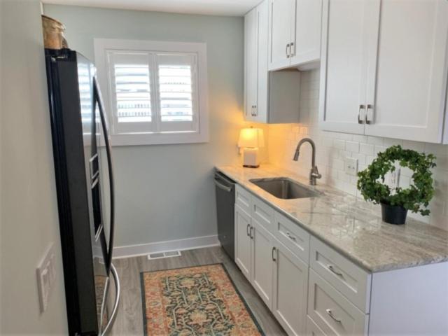Driftwood Cottage: Oceanfront Retreat Apartment Carolina Beach