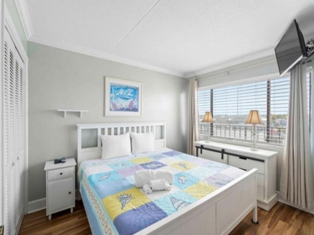 Apartment Southern Comfort: Oceanfront With Panoramic Views *
