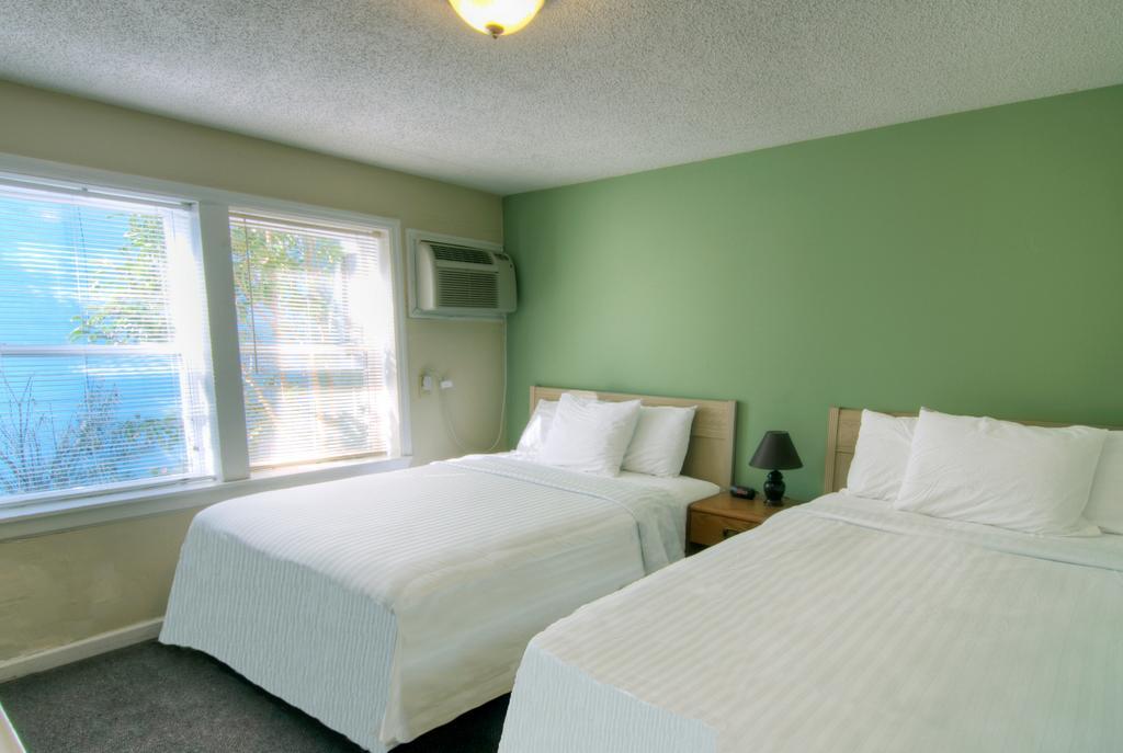 Hotel Surfside