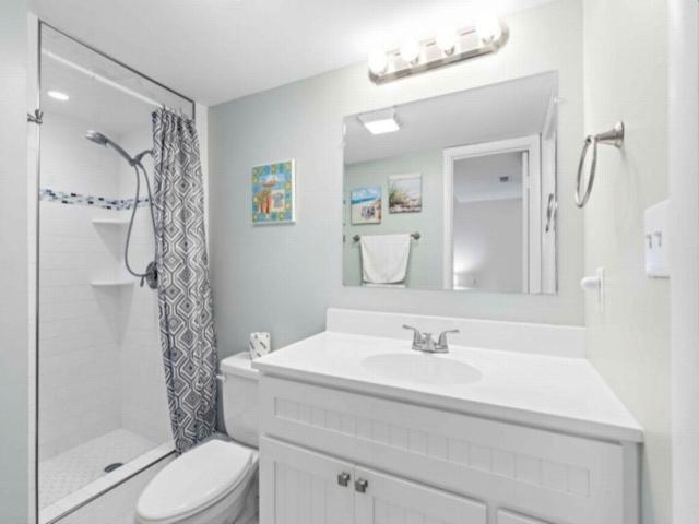 Southern Comfort: Oceanfront With Panoramic Views Carolina Beach