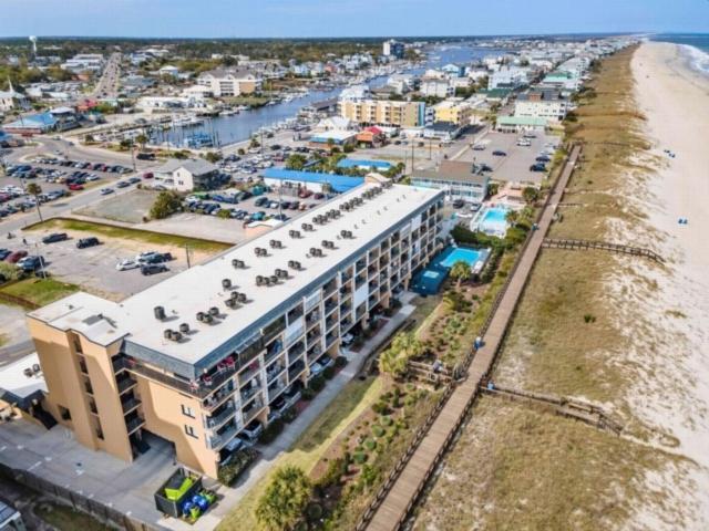 Apartment Southern Comfort: Oceanfront With Panoramic Views Carolina Beach