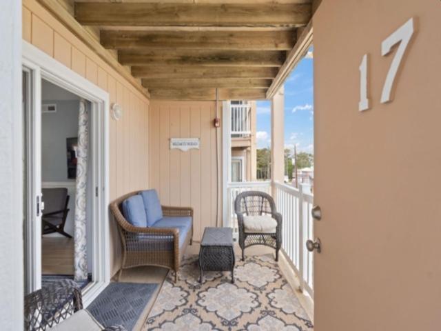 Pebbles: Oceanfront Retreat * Carolina Beach