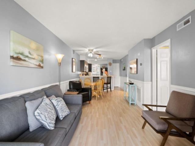 Pebbles: Oceanfront Retreat * Carolina Beach