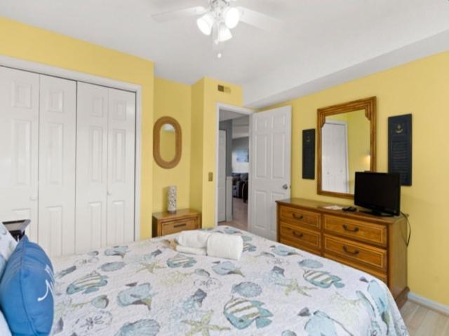 Pebbles: Oceanfront Retreat * Carolina Beach