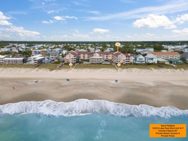 Pebbles: Oceanfront Retreat Carolina Beach