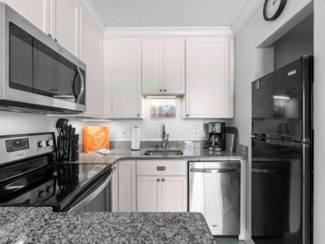 Southern Comfort: Oceanfront With Panoramic Views *