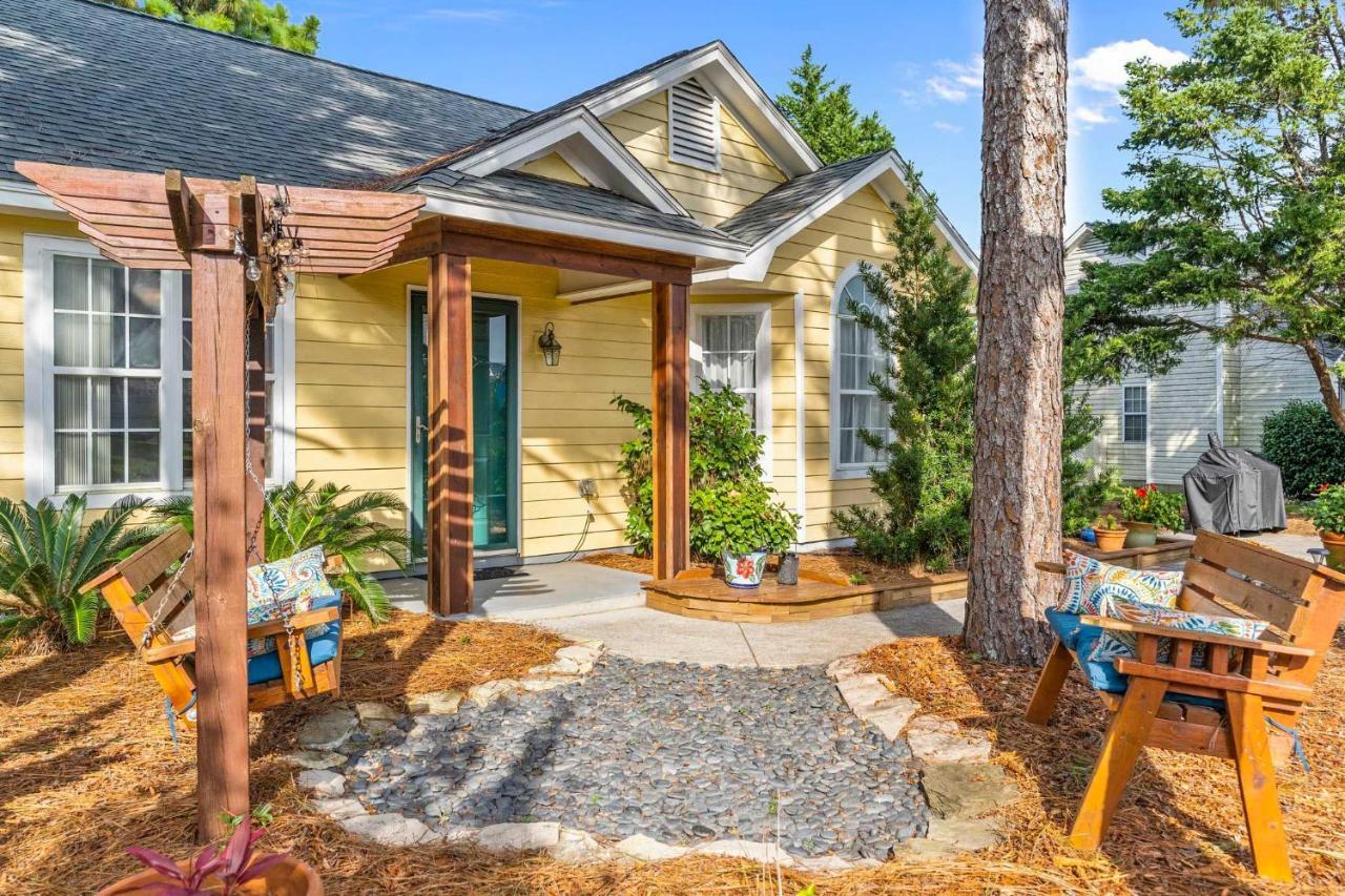 Peaceful Wilmington Near And Downtown! Holiday home Carolina Beach