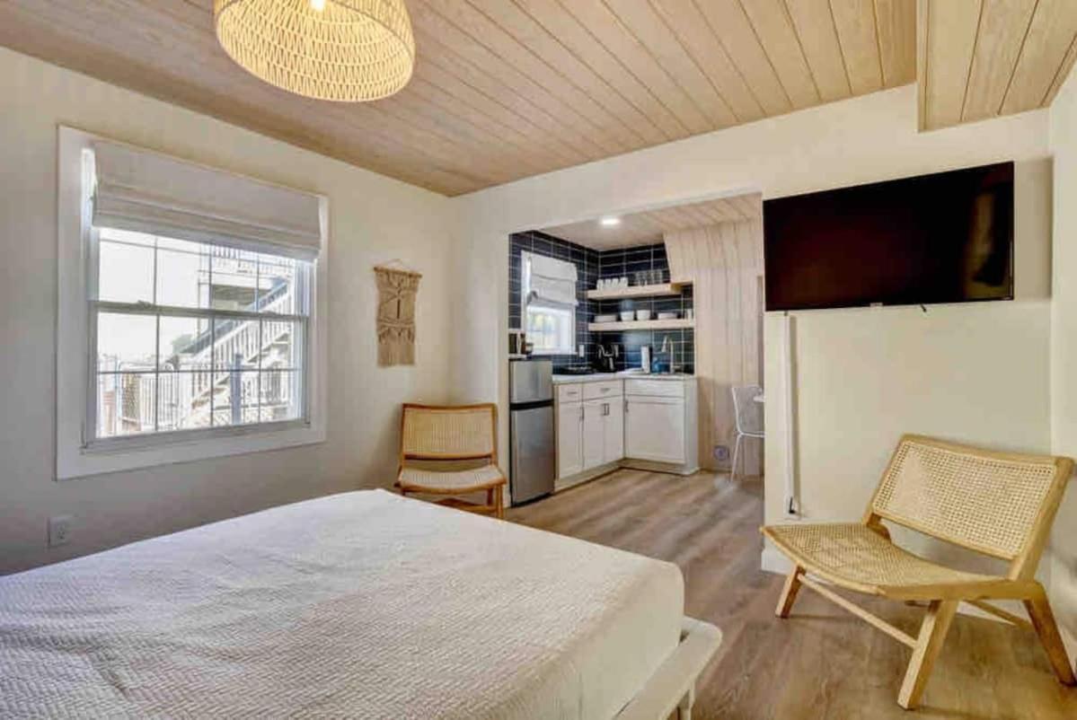 Surfers Den Villa