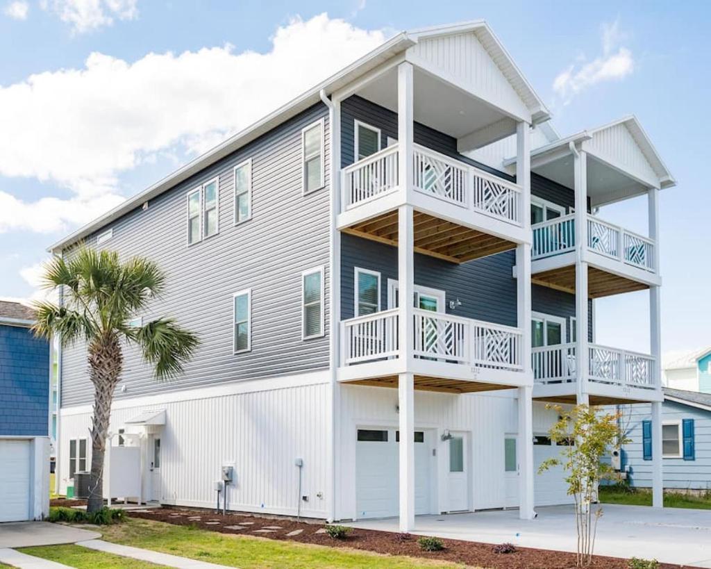 Three Seas * Carolina Beach