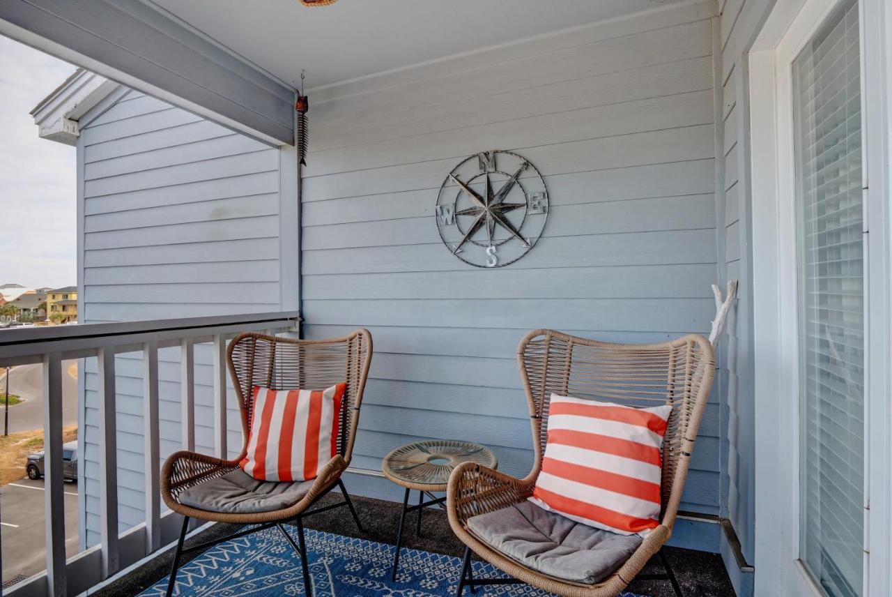Apartment Going Coastal