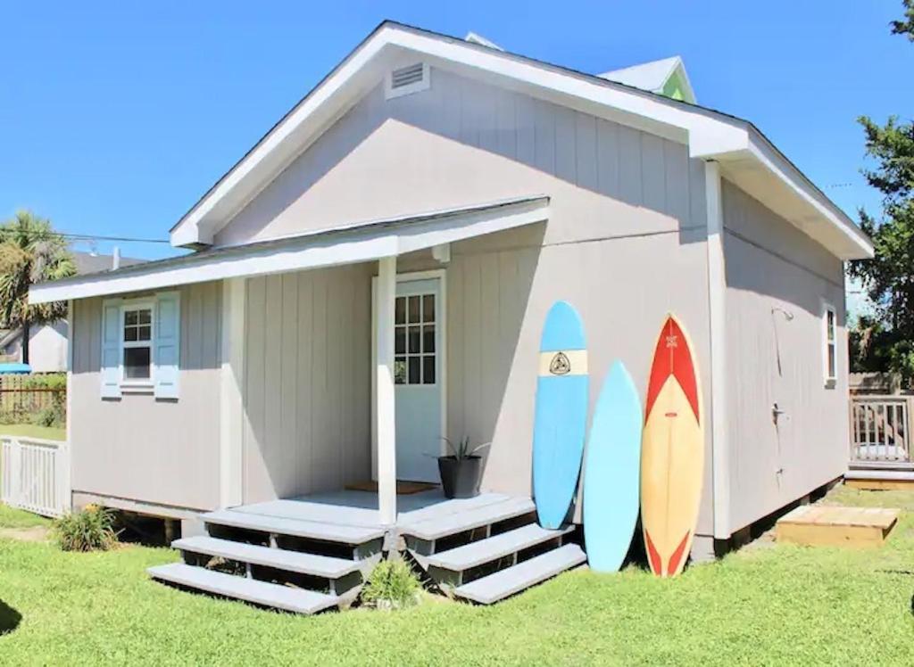 Cb Surf Shack *