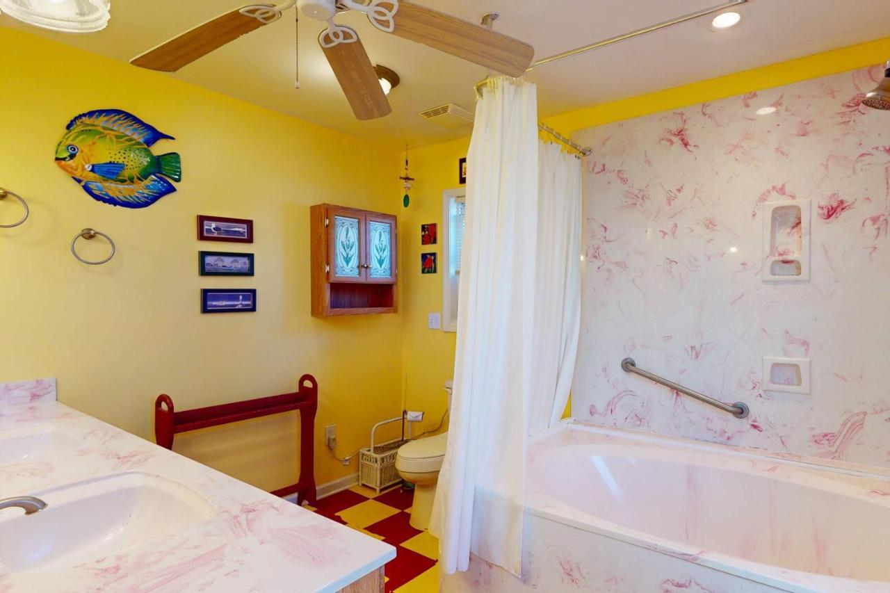 Miller's Whimsy Holiday home *