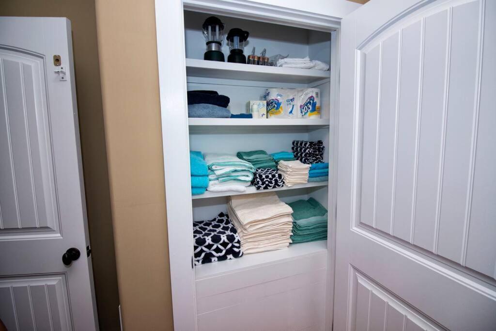 Luxury Townhouse W/ Golf Cart & Private Elevator * Carolina Beach