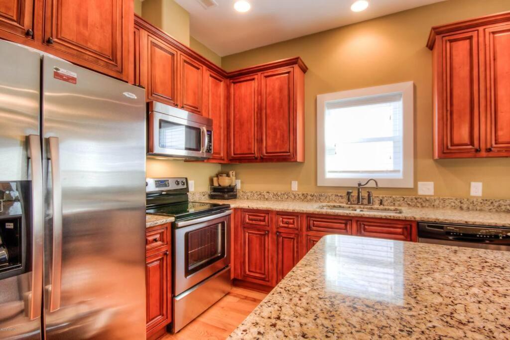 Luxury Townhouse W/ Golf Cart & Private Elevator Villa